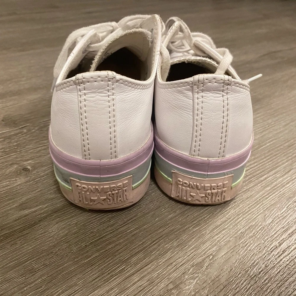 White colorful converse - Picture 3 of 3